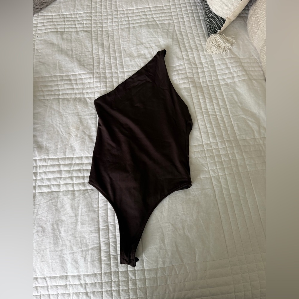 Zara Dark Brown One-Shoulder Bodysuit - Picture 3 of 4